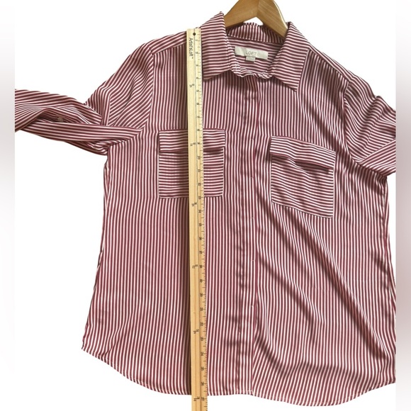 LOFT Women’s Stripped Dress Shirt Maroon and White Size L - Picture 9 of 10